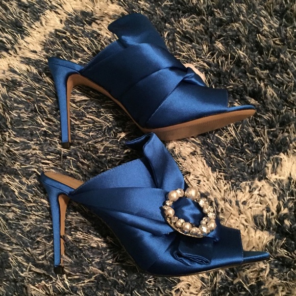 enzo angiolini mules
